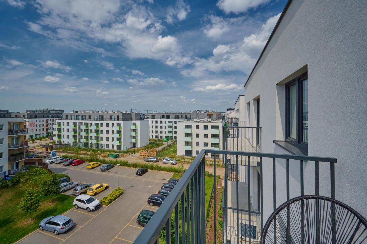 Exclusive Apartment With Balcony & Parking Wroclaw By Renters Prestige Esterno foto