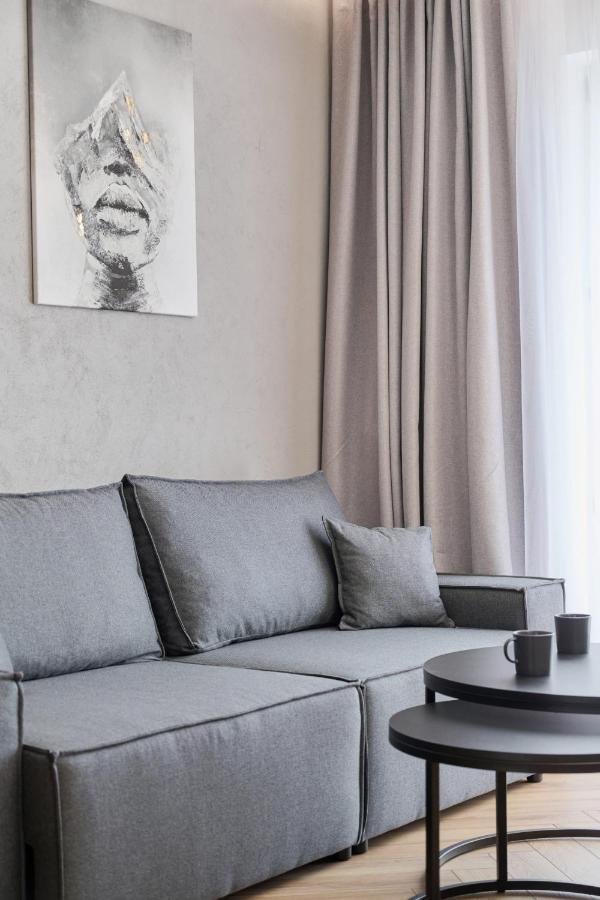 Exclusive Apartment With Balcony & Parking Wroclaw By Renters Prestige Esterno foto