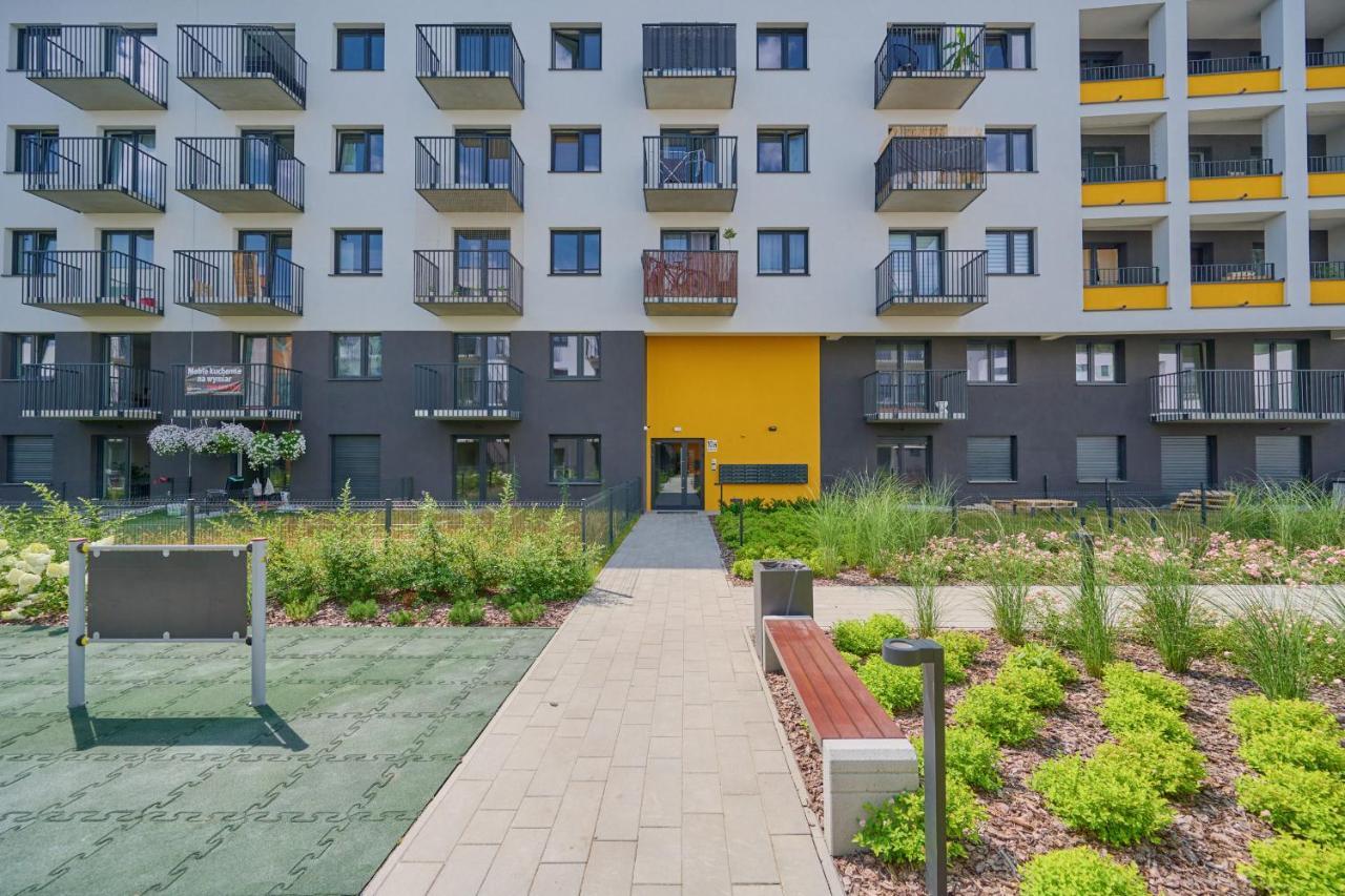 Exclusive Apartment With Balcony & Parking Wroclaw By Renters Prestige Esterno foto