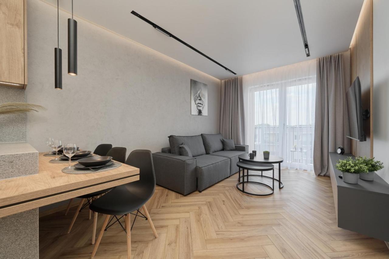 Exclusive Apartment With Balcony & Parking Wroclaw By Renters Prestige Esterno foto