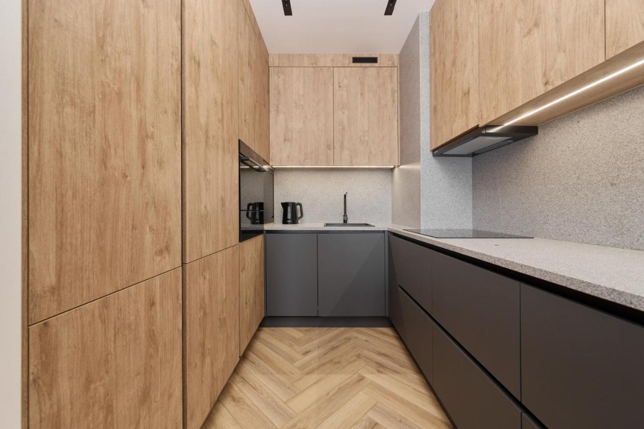 Exclusive Apartment With Balcony & Parking Wroclaw By Renters Prestige Esterno foto